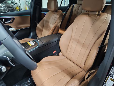 New 2026 Mercedes-Benz E 350 4MATIC Sedan image 16