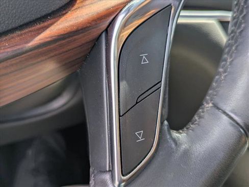 Used 2021 Cadillac XT5 Premium Luxury AWD/4WD image 15