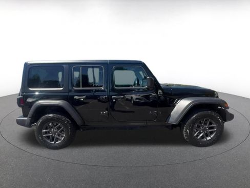 Used 2025 Jeep Wrangler Unlimited Sport AWD/4WD image 13