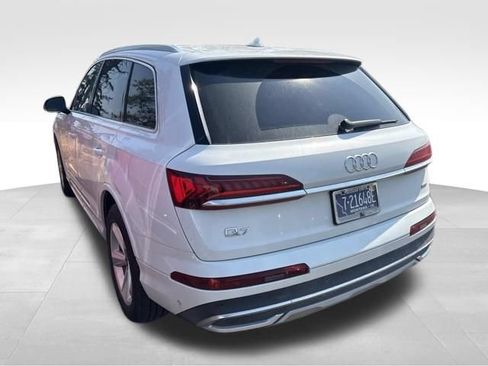 Used 2022 Audi Q7 2.0T Premium w/ Convenience Package AWD/4WD image 11