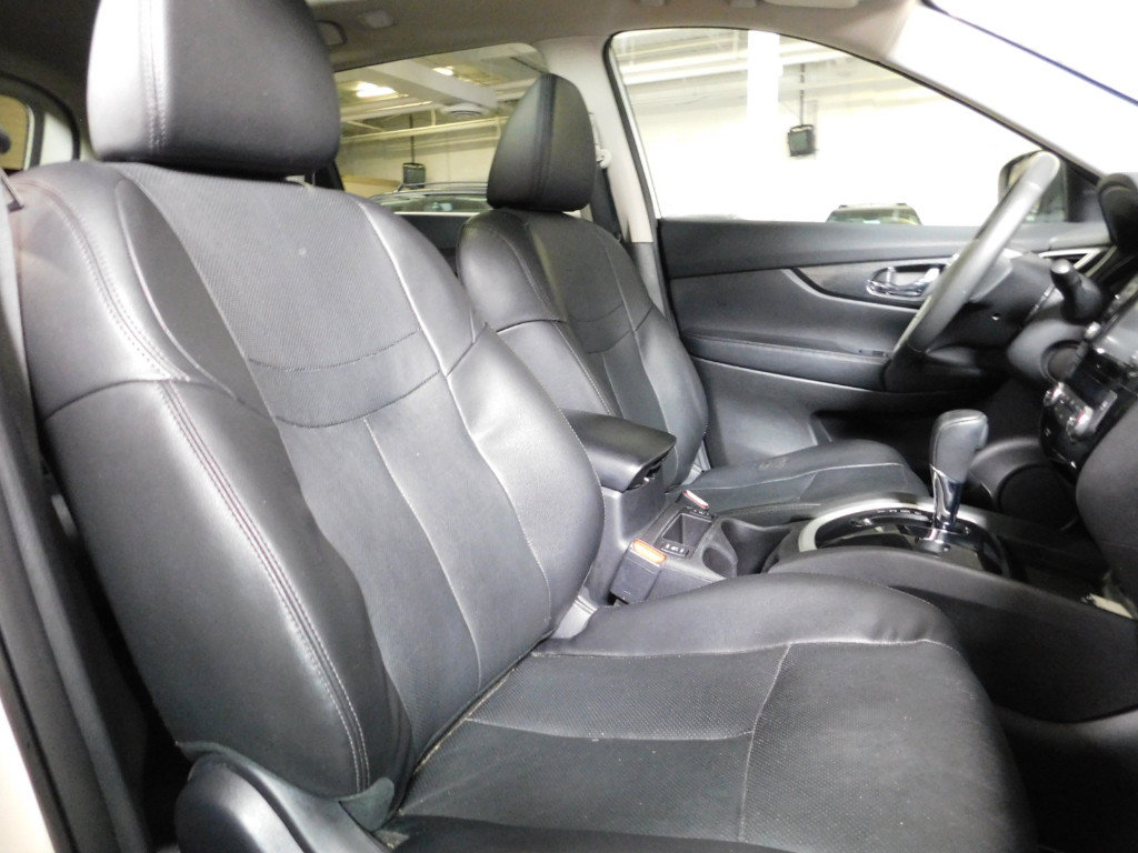 Used 2016 Nissan Rogue SL w/ SL Premium Package AWD/4WD image 13