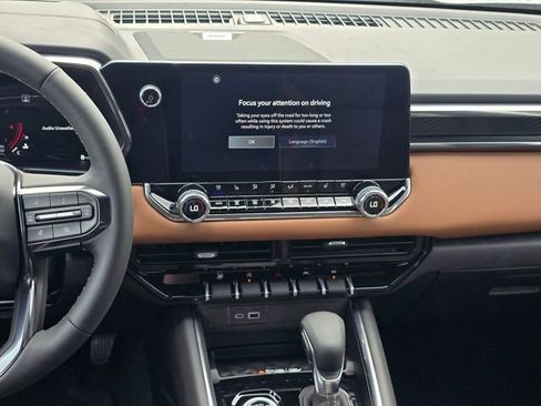 New 2026 GMC Canyon AT4 w/ Technology Plus Package AWD/4WD image 14