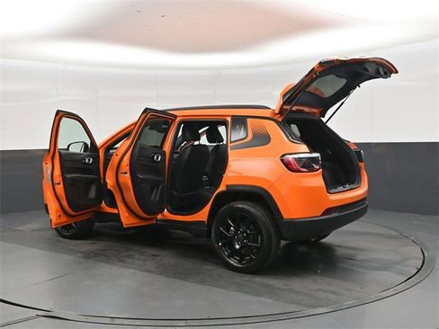 New 2026 Jeep Compass Latitude image 47