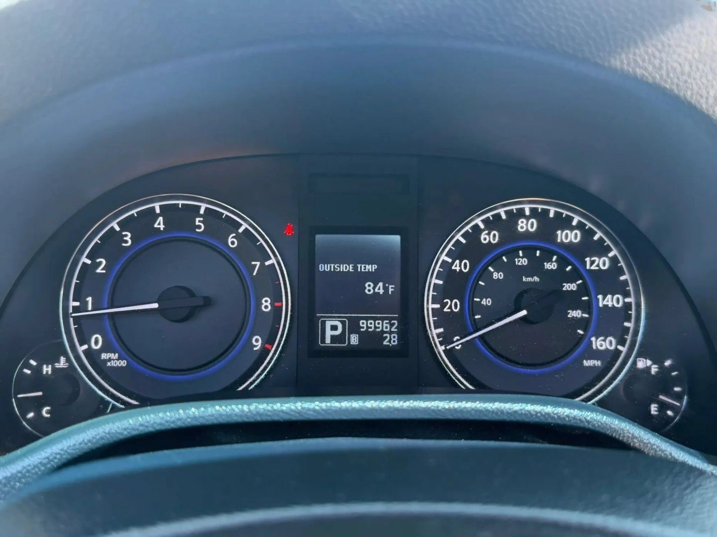 Used 2011 INFINITI G37 Convertible w/ Premium Pkg RWD image 23