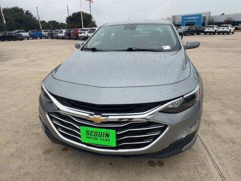 Used 2024 Chevrolet Malibu LT FWD image 3