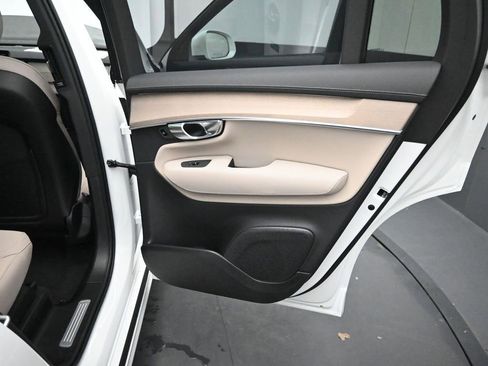 New 2026 Volvo XC90 B5 Plus w/ Protection Package AWD/4WD image 34
