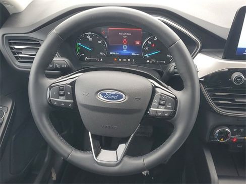 Used 2022 Ford Escape SEL image 14
