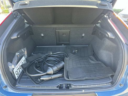 Certified 2023 Volvo C40 P8 Recharge Ultimate w/ Protection Package Premier image 23