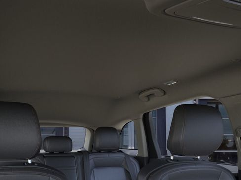 New 2026 Lincoln Nautilus Premier AWD/4WD image 22