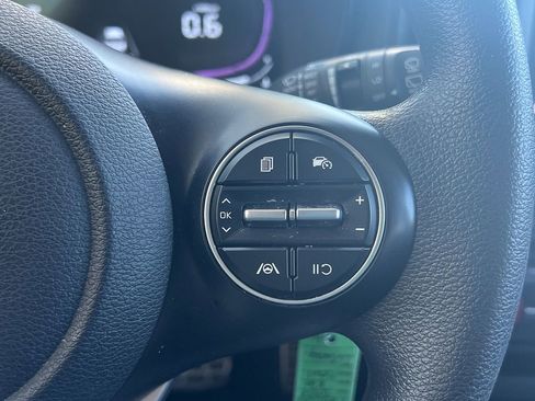 Used 2024 Kia Soul LX w/ Option Group 015 FWD image 16