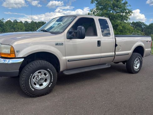 Used 1999 Ford F250 4x4 SuperCab Super Duty image 33