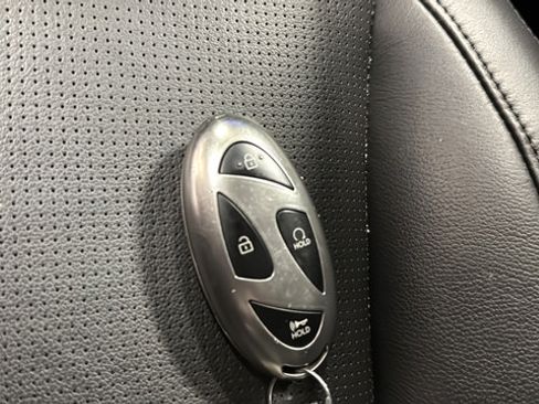 Used 2025 Hyundai Santa Fe Limited AWD/4WD image 21