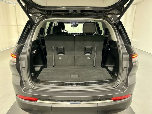 Certified 2023 Jeep Grand Cherokee L Limited image 23