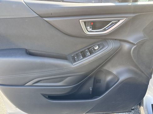 Used 2019 Subaru Forester Premium AWD/4WD image 20