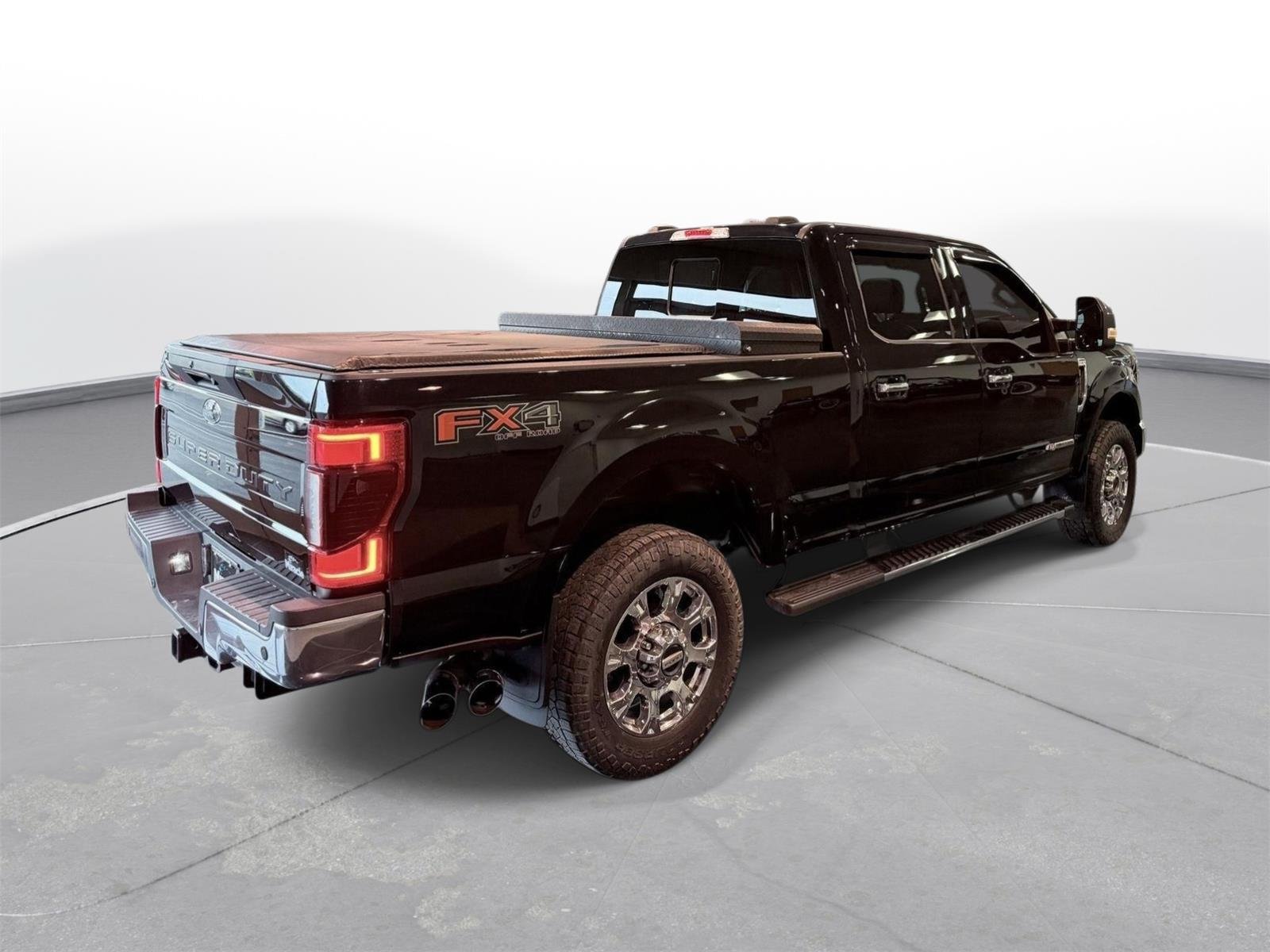 Used 2022 Ford F350 Lariat w/ Lariat Ultimate Package AWD/4WD image 10