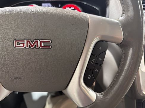 Used 2014 GMC Acadia SLT image 29