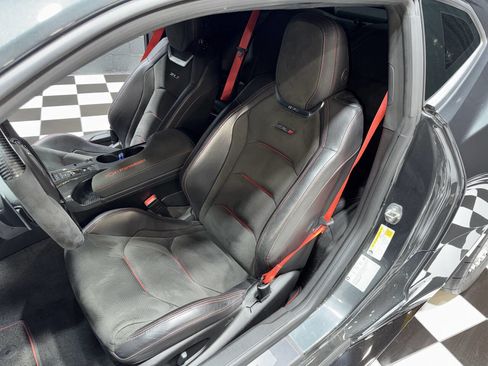 Used 2017 Chevrolet Camaro ZL1 image 37
