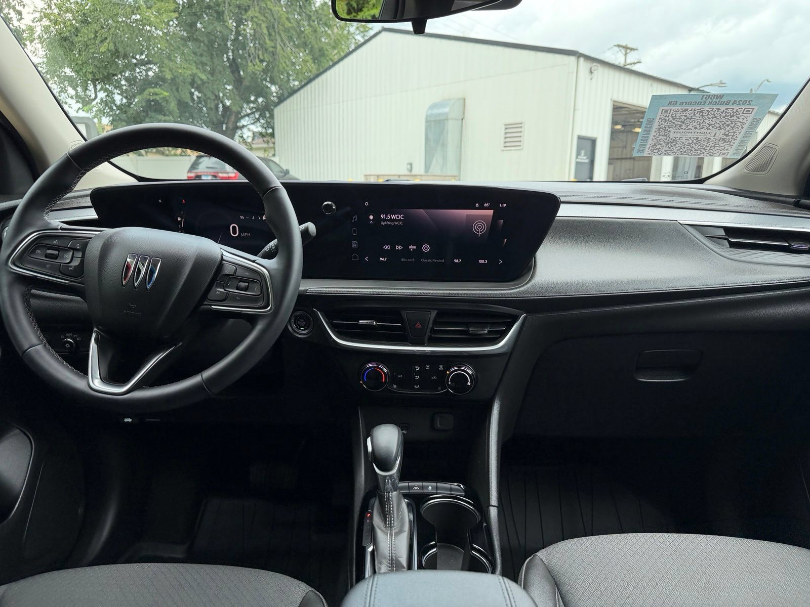 Used 2024 Buick Encore GX Preferred w/ Comfort Package FWD image 18