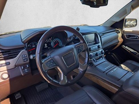 Used 2019 GMC Yukon Denali w/ Denali Ultimate Package RWD image 10