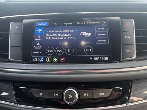 Certified 2023 Buick Enclave Essence image 26