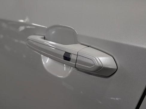 Used 2021 Cadillac XT4 Sport image 10