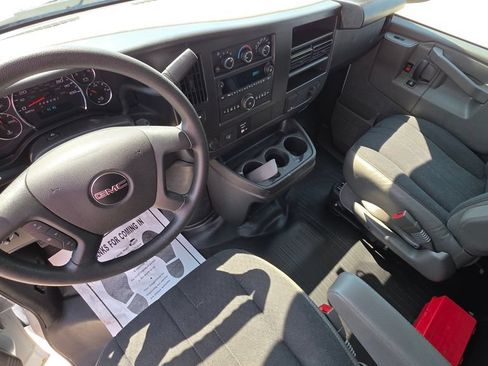 Used 2025 GMC Savana 2500 w/ Driver Convenience Package RWD image 21