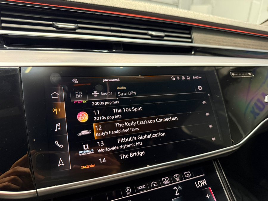 Used 2022 Audi A8 L 3.0T AWD/4WD image 37