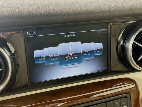 Used 2017 Mercedes-Benz SLC 300 image 15