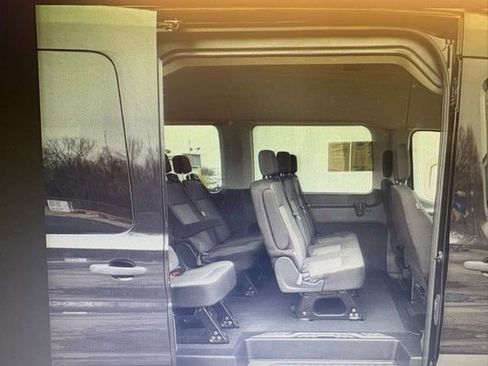 Certified 2023 Ford Transit 350 XLT RWD image 4