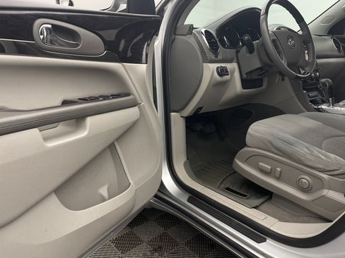 Used 2015 Buick Enclave Convenience FWD image 14
