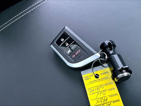 Used 2023 Acura MDX SH-AWD w/ Technology Package image 14