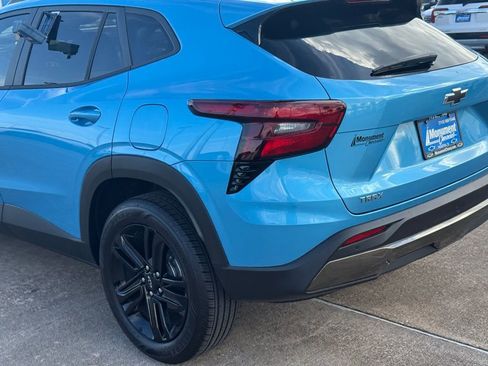 New 2025 Chevrolet Trax ACTIV w/ Sunroof Package image 15