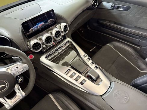 Used 2020 Mercedes-Benz AMG GT C image 23
