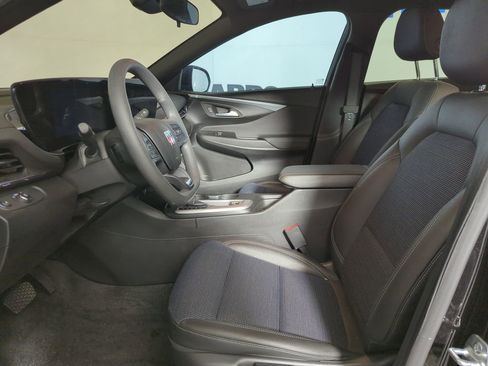 Used 2025 Buick Envista Preferred image 7