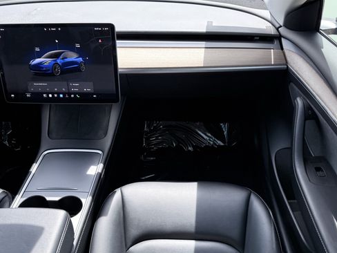 Used 2022 Tesla Model 3 Standard Range RWD image 49