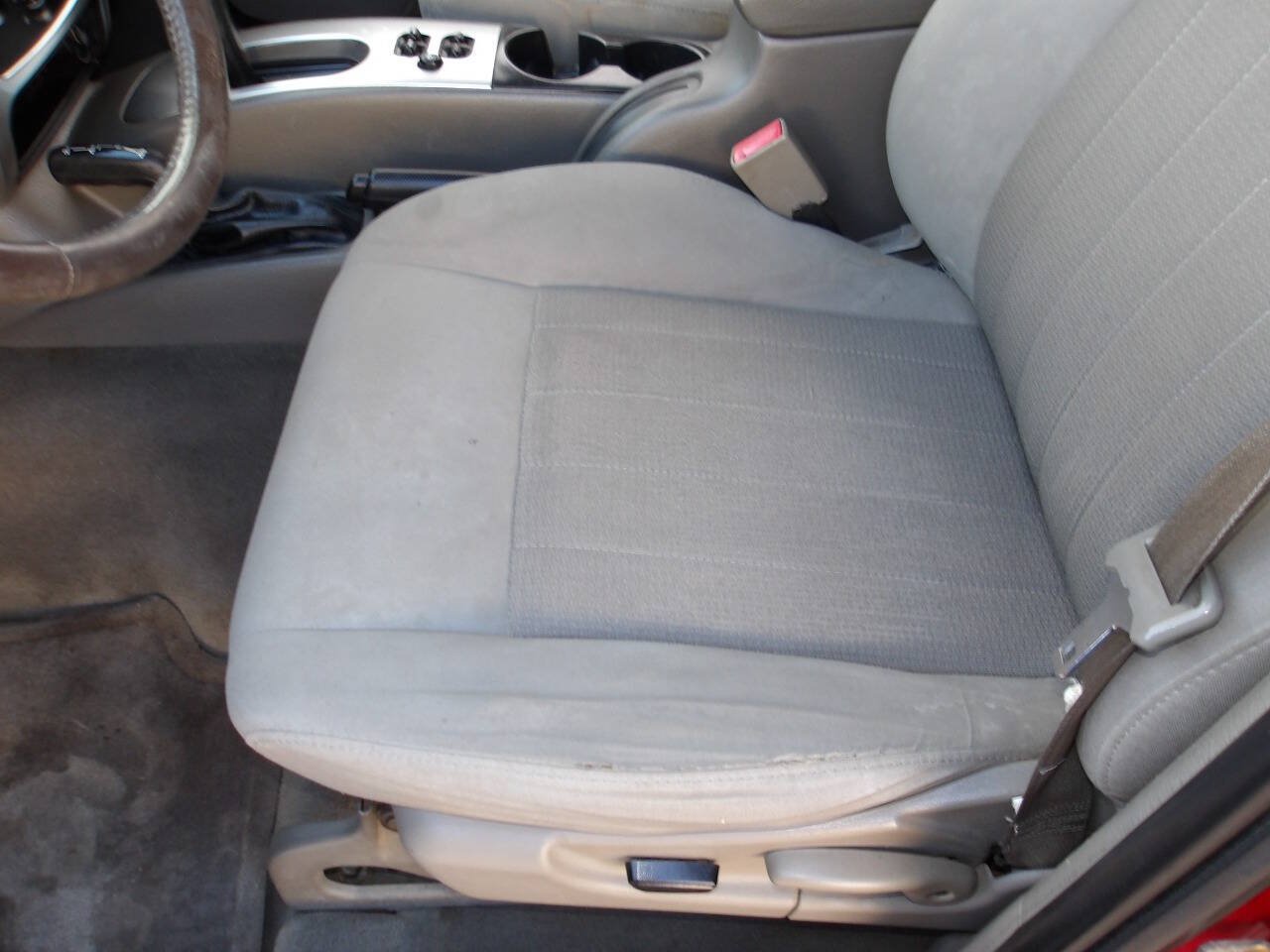 Used 2005 Jeep Liberty Limited AWD/4WD image 21