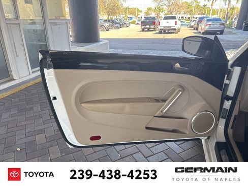 Used 2013 Volkswagen Beetle 2.0T image 15