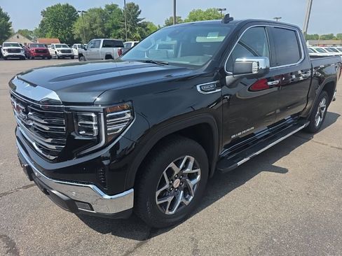 Used 2024 GMC Sierra 1500 SLT w/ SLT Premium Plus Package AWD/4WD image 2