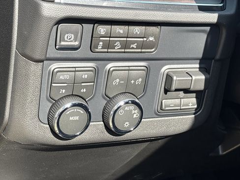 New 2026 Chevrolet Tahoe LS w/ LPO, Dark Essentials Package AWD/4WD image 23