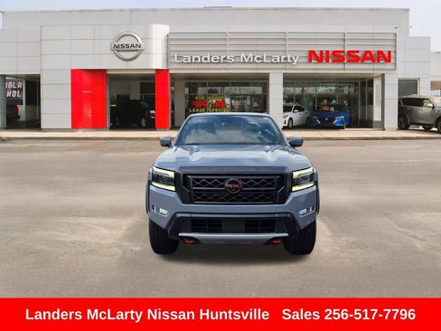 Used 2023 Nissan Frontier PRO-4X w/ Pro Convenience Package AWD/4WD image 11