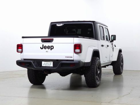Used 2020 Jeep Gladiator Sport w/ Quick Order Package 24S image 9