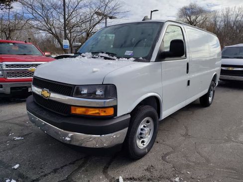 New 2025 Chevrolet Express 2500 w/ Driver Convenience Package image 6