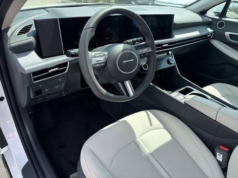 New 2026 Hyundai Sonata SEL FWD image 21