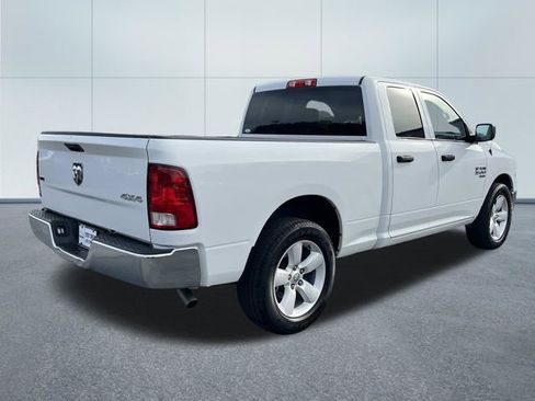 Used 2024 RAM 1500 Classic SLT AWD/4WD image 3