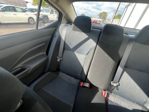 Used 2025 Nissan Versa SV FWD image 39