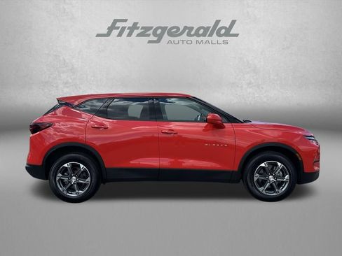Certified 2025 Chevrolet Blazer LT AWD/4WD image 3