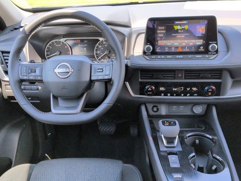 New 2026 Nissan Rogue SV FWD image 30