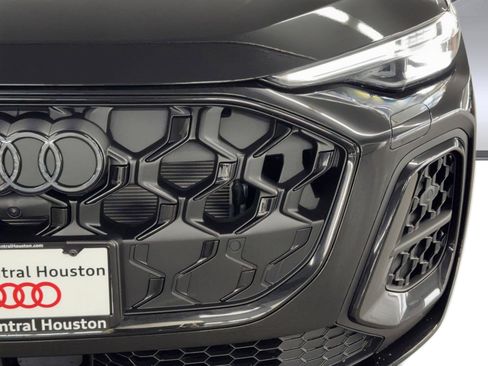 New 2025 Audi SQ5 Premium Plus image 21