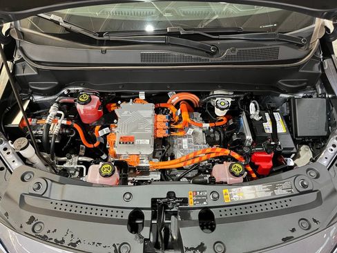 Certified 2022 Chevrolet Bolt EUV LT image 6
