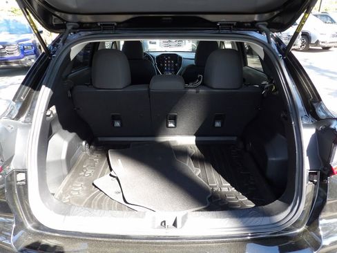 Used 2024 Subaru Crosstrek 2.0i Premium w/ Crosstrek Mirror Package image 24